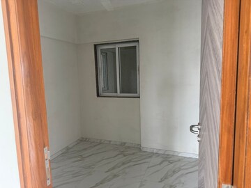 Room in 2 BHK Apartment at Sri Zynergy, Suman Nagar – for Rent