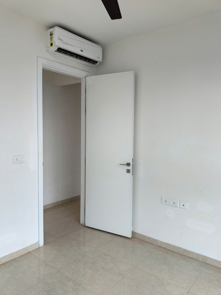 Room, runwal-forests 1.5 Bedroom 500 Sq.Ft. Apartment In Kanjurmarg West Mumbai 8964713