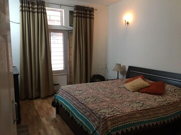 Bedroom in 4 BHK Builder Floor at Sushant Lok I – for Rent