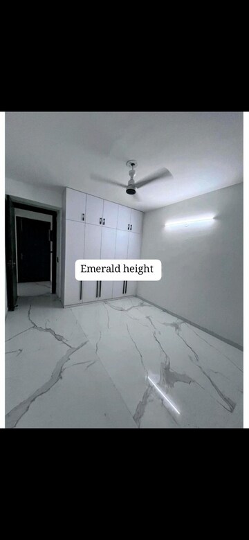 Bathroom in 4 BHK Apartment at Emerald Anmol, Sector 88 – for Rent