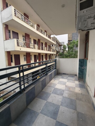 Balcony in 5 BHK Builder Floor at Golf Course Road – for Rent