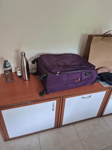 Bedroom in 3.5 BHK Apartment at Ganga Satellite, Wanwadi – for Rent