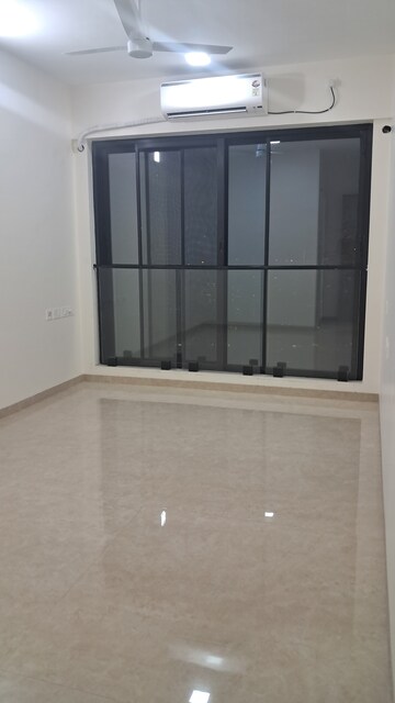 Room in 2 BHK Apartment at Dosti Eastern Bay, Wadala – for Rent