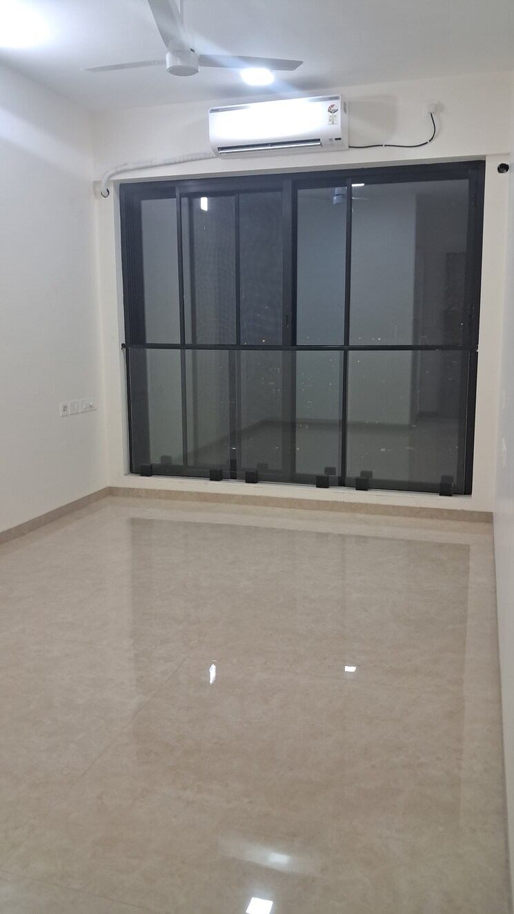 Room, dosti-eastern-bay 2 Bedroom 686 Sq.Ft. Apartment In Wadala Mumbai 8964711