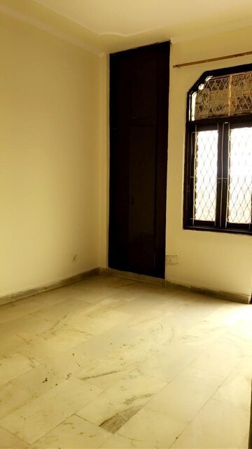 Room in 2 BHK Builder Floor at Raksha Vikas Apartments, Vikas Puri – for Rent