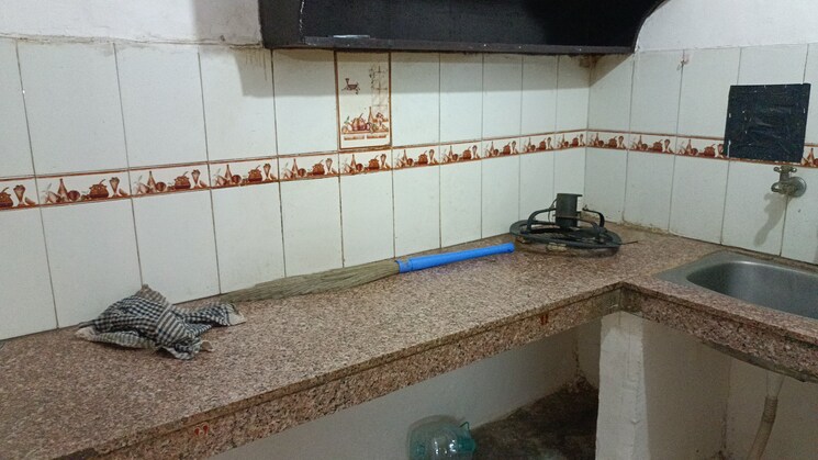 Kitchen, vaishali sector 5 1 Bedroom 550 Sq.Ft. Builder Floor In Vaishali Sector 5 Ghaziabad 8964758