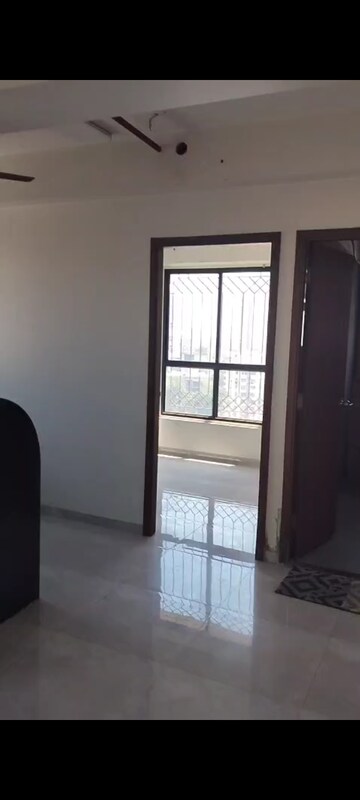 Room in 1 BHK Apartment at Earth Vintage, Dadar West – for Sale