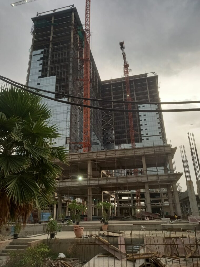Exterior View, sbtl-ithums-73 Commercial Office Space 300 Sq.Ft. In Sector 73 Noida 8964796