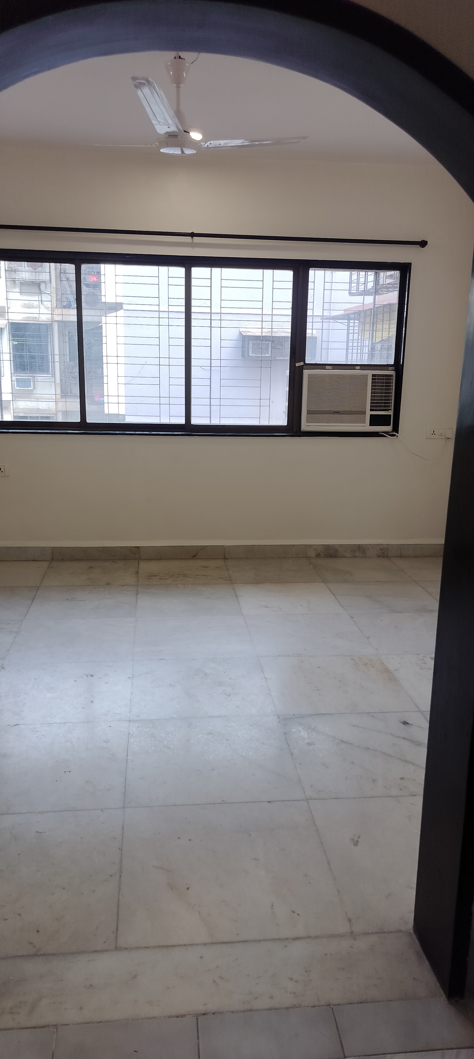 2 BHK 650 Sq.Ft. Apartment in Orchid Towers