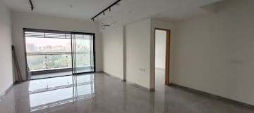 Room in 2 BHK Apartment at 49 Simandhar Royale, Chembur – for Rent