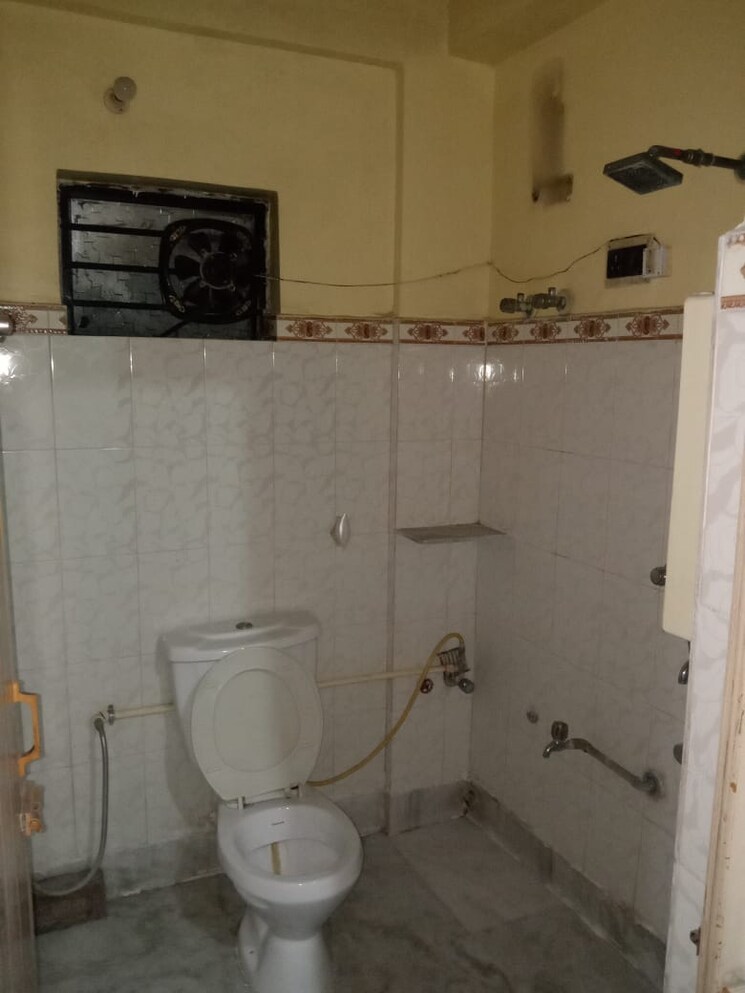 Bathroom, behala 3 Bedroom 1200 Sq.Ft. Apartment In Behala Kolkata 8964867