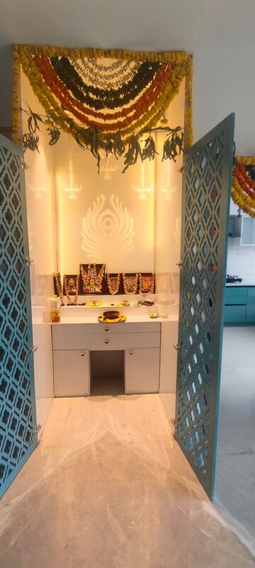 Bathroom in 4 BHK Apartment at Aurobindo Galaxy, Hi Tech City – for Rent