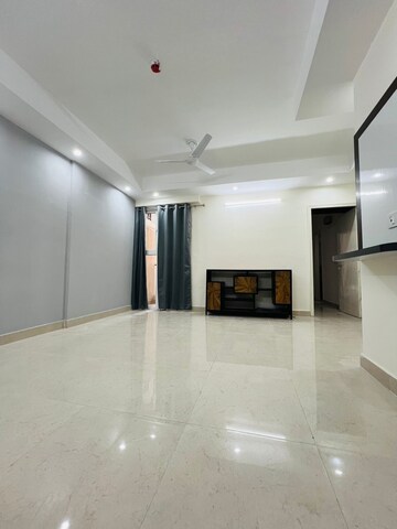 2 BHK Apartment For Rent in Signature Global Prime, Sector 63a