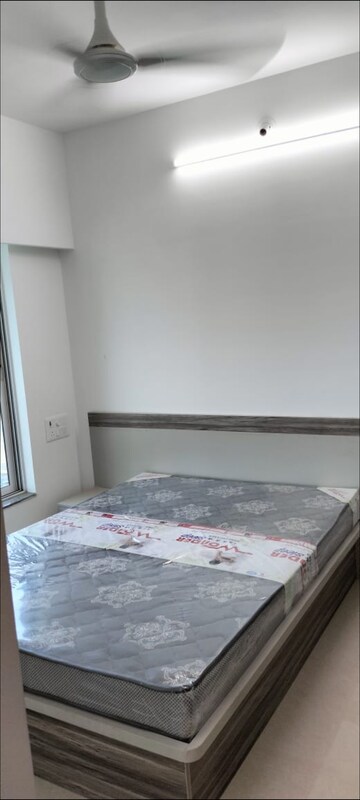 Bedroom in 2 BHK Apartment at Dimple 19 North, Kandivali West – for Rent
