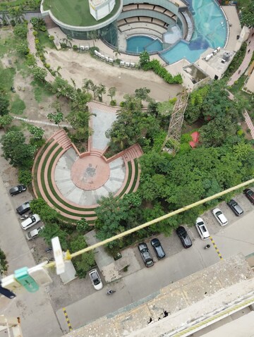 Master Plan in 2 BHK Apartment at Mahagun Mascot, Sain Vihar – for Rent