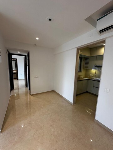 Room in 2 BHK Apartment at Hiranandani Highland, Powai – for Rent
