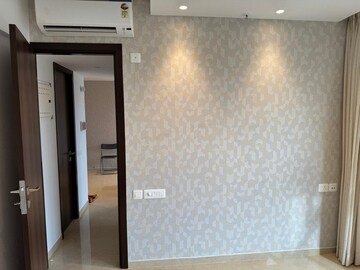 Room in 1 BHK Apartment at Hiranandani Highland, Powai – for Rent