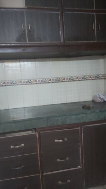 Bathroom in 2.5 BHK Builder Floor at Mayur Vihar – for Sale