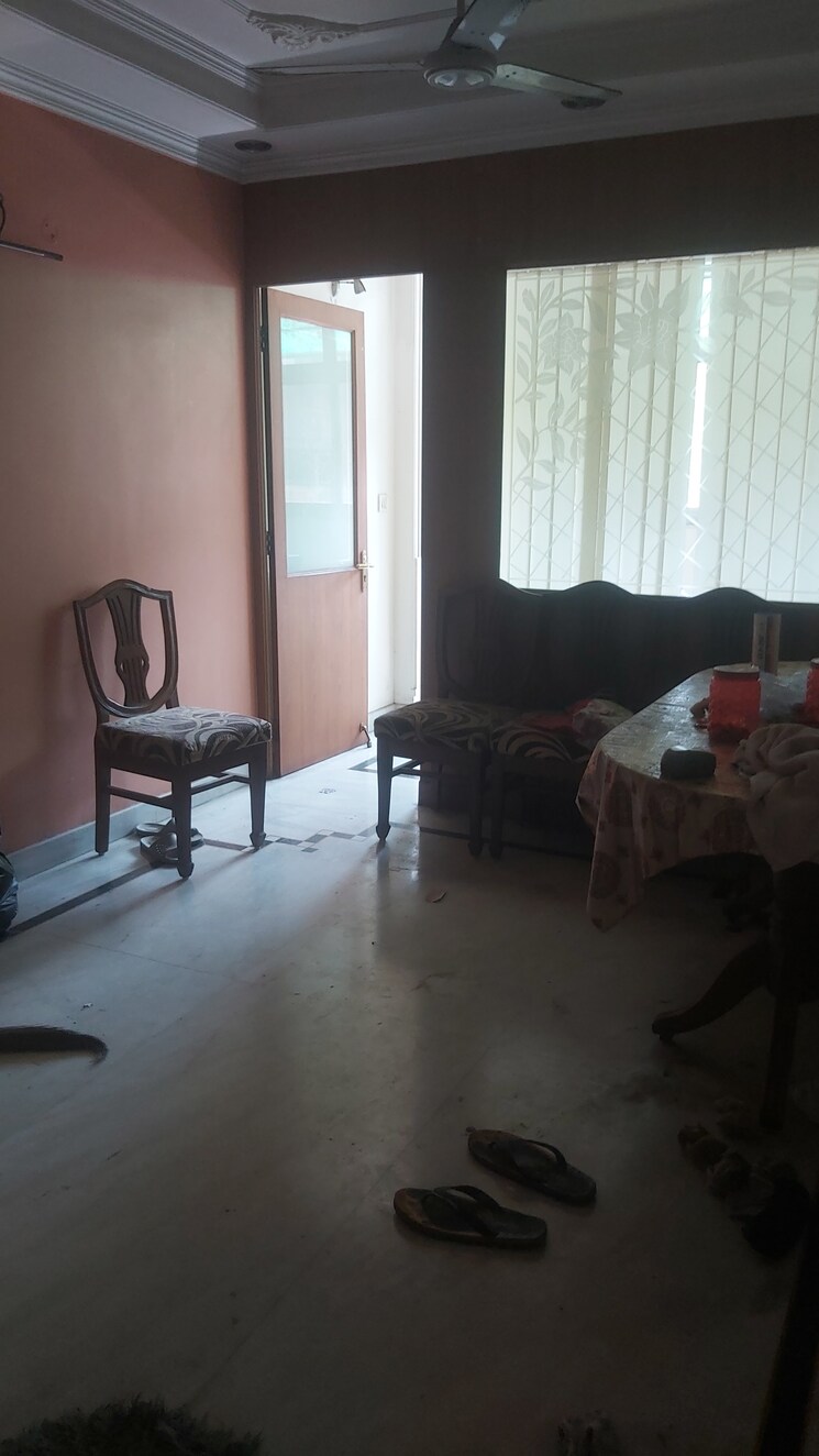 undefined, uma-cooperative-society 2.5 Bedroom 850 Sq.Ft. Apartment In Mayur Vihar 1 Delhi 8964997