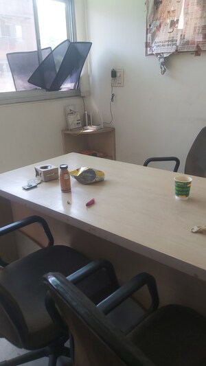 Team Area in 2.5 BHK Apartment at Uma Cooperative Society, Mayur Vihar 1 – for Sale