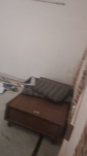 Furnished Amenities in 2.5 BHK Apartment at Uma Cooperative Society, Mayur Vihar 1 – for Sale