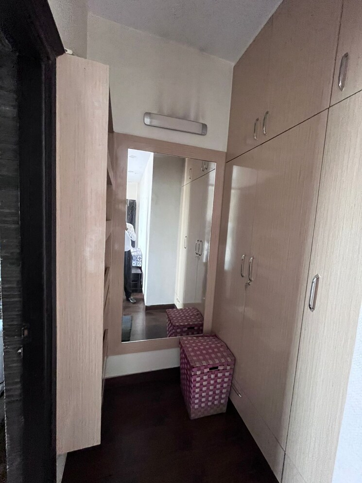 Bathroom, jm-aroma 3 Bedroom 1550 Sq.Ft. Apartment In Sector 75 Noida 8965056