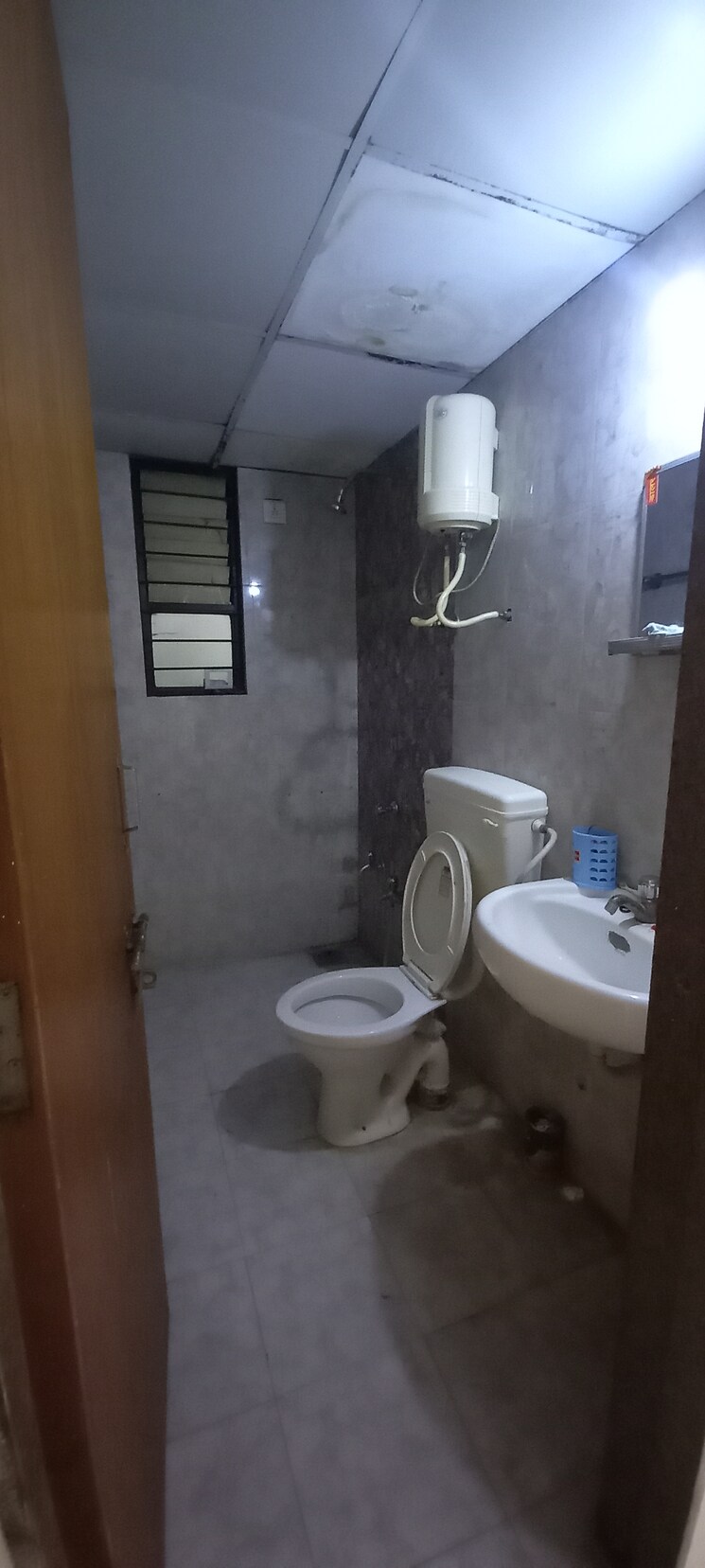 Attached Bathroom, shastrinagar 3 Bedroom 2250 Sq.Ft. Apartment In Shastrinagar Ahmedabad 8965074