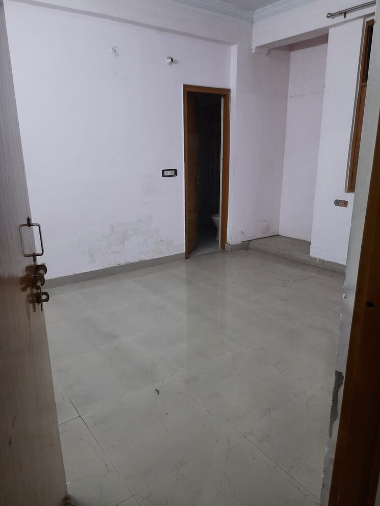 Room, matiyari 3 Bedroom 1600 Sq.Ft. Apartment In Matiyari Lucknow 8965083