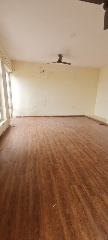 Room in 3 BHK Apartment at Satya The Hermitage, Sector 103 – for Rent