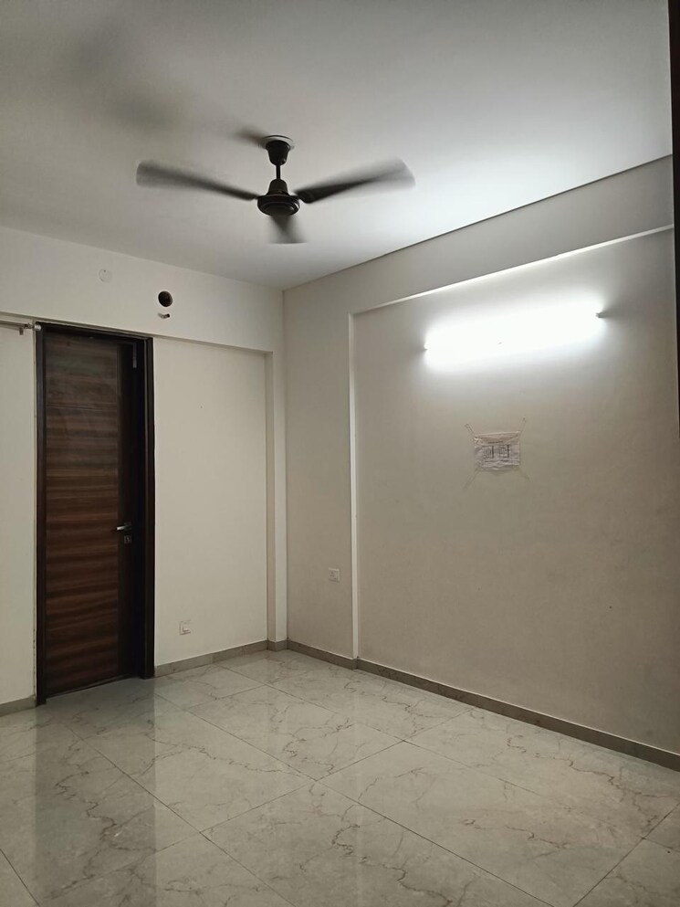 Room, smart-world-gems 3.5 Bedroom 1494 Sq.Ft. Apartment In Sector 89 Gurgaon 8965116