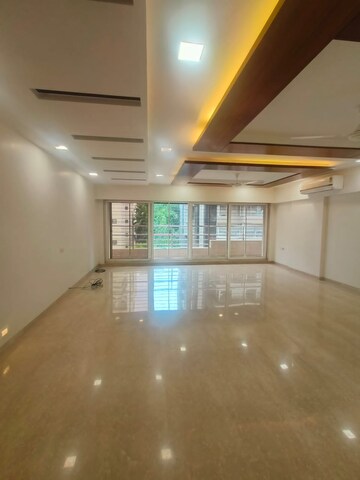 4 BHK Apartment For Rent in Santacruz West