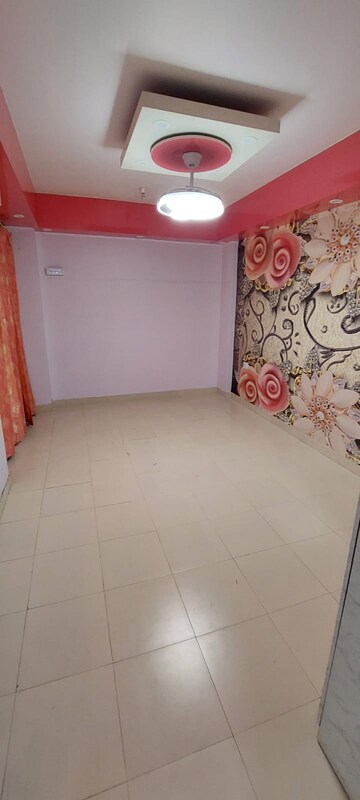 Room in 2 BHK Apartment at Breez Global Heights, Sohna Sector 33 – for Rent