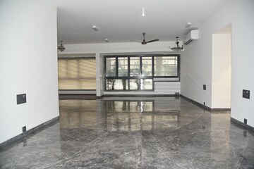 4 BHK Apartment – Exterior View View at Santacruz West - for Rent