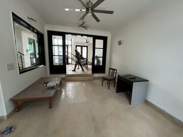 Room in 4 BHK Villa at SS Mayfield Gardens, Sector 51 – for Rent