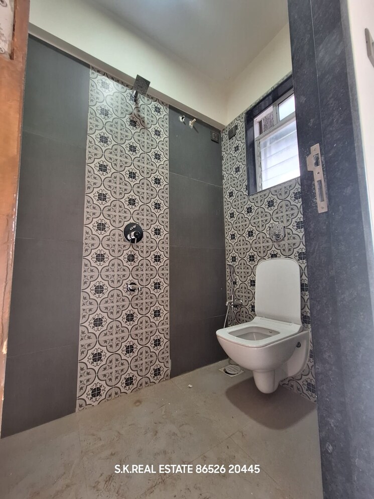 Bathroom, k-raheja-heights 2 Bedroom 750 Sq.Ft. Apartment In Malad East Mumbai 8965164