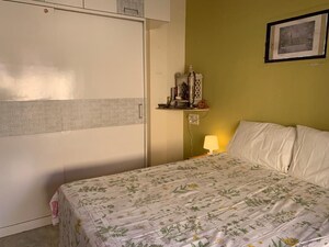 Bedroom in 2 BHK Apartment at Vashi – for Sale