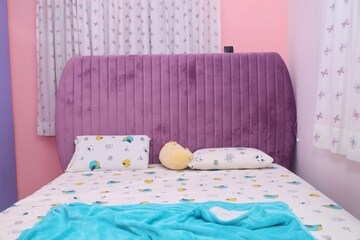Bedroom in 5 BHK Independent House at Akkarai – for Sale