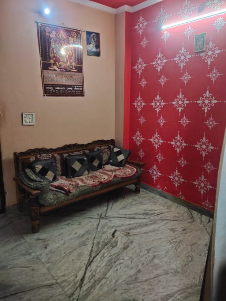 Living Room, bhajanpura 3 Bedroom 76 Sq.Yd. Builder Floor In Bhajanpura Delhi 8794847