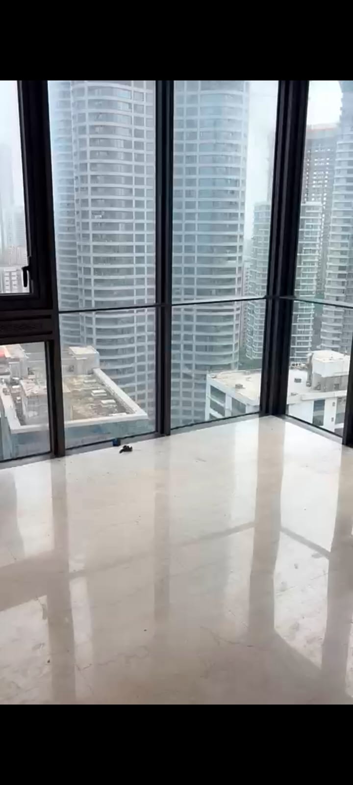 3 BHK + Servant Room Apartment For Rent in Lodha Allura