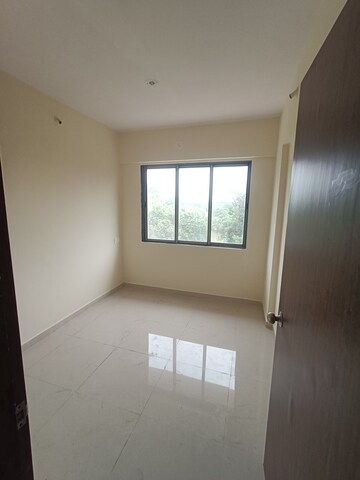 Room in 3 BHK Apartment at Raikar Simran Majestic, Taloja – for Rent