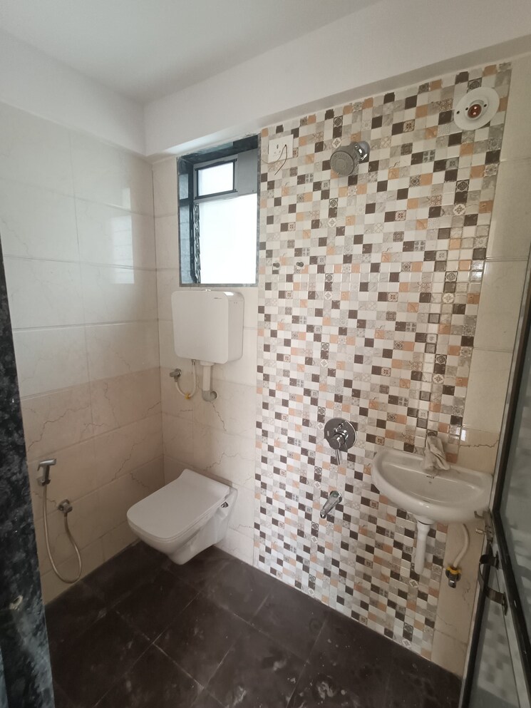 Bathroom, raikar-simran-majestic 3 Bedroom 1470 Sq.Ft. Apartment In Taloja Navi Mumbai 8965205