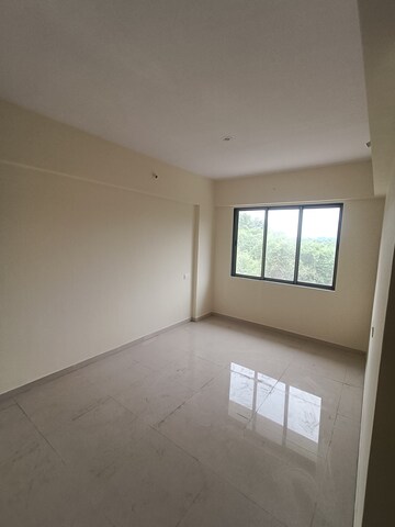 Room in 3 BHK Apartment at Raikar Simran Majestic, Taloja – for Rent