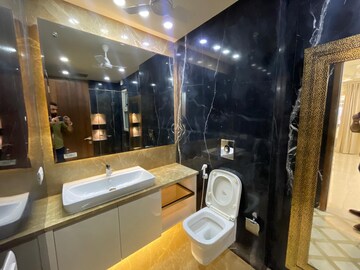 Furnished Amenities in 4 BHK Builder Floor at Defence Colony – for Rent