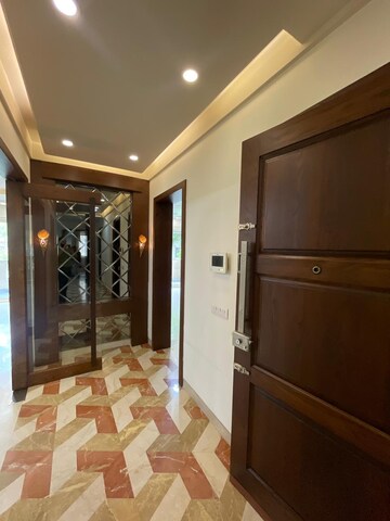 Bedroom in 4 BHK Builder Floor at Defence Colony – for Rent