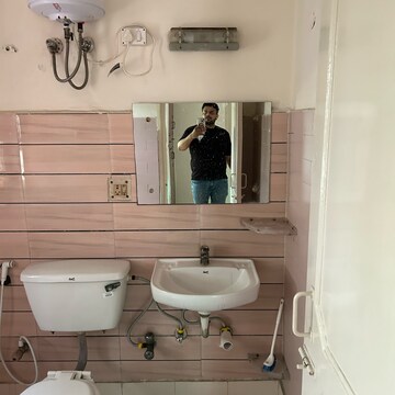 Bathroom in 3 BHK Apartment at Rwa Jalvayu Vihar Noida, Sector 25 – for Rent