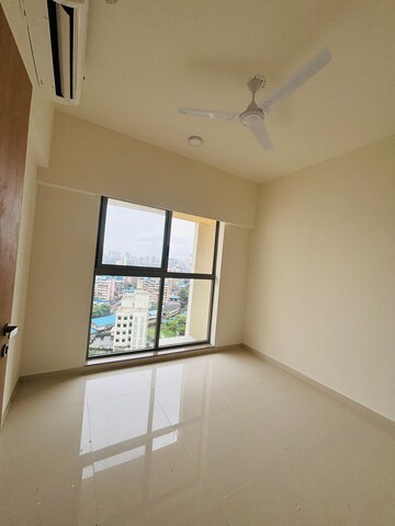 Room in 1 BHK Apartment at Lodha Unica, Jogeshwari West – for Rent
