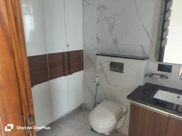 Bathroom in 3 BHK Apartment at Supertech Araville, Sector 79 – for Sale