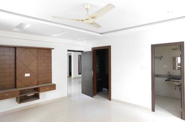 Room in 3 BHK Apartment at Nanakramguda – for Rent
