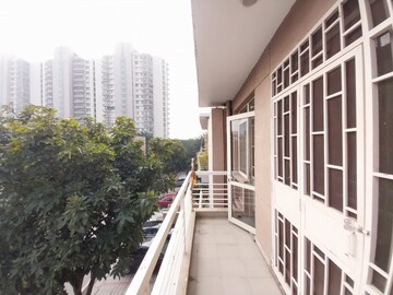 Balcony in 3 BHK Builder Floor at Unitech Woodstock Floors, Sector 50 – for Rent