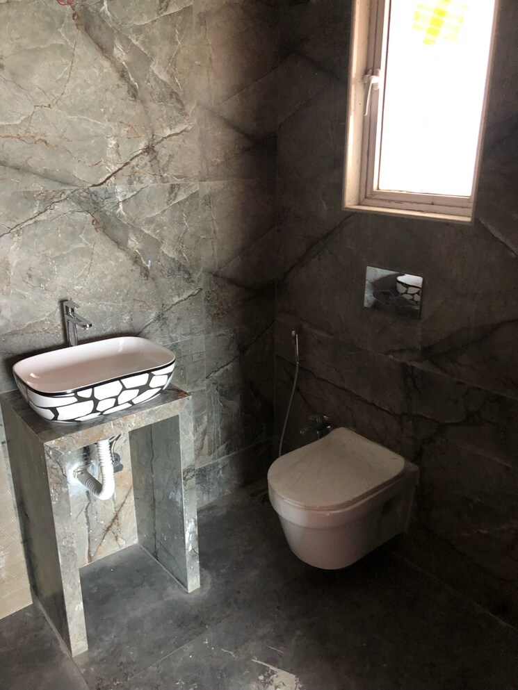 Bathroom, m4-ocean-view 2 Bedroom 810 Sq.Ft. Apartment In Mazgaon Mumbai 8965322